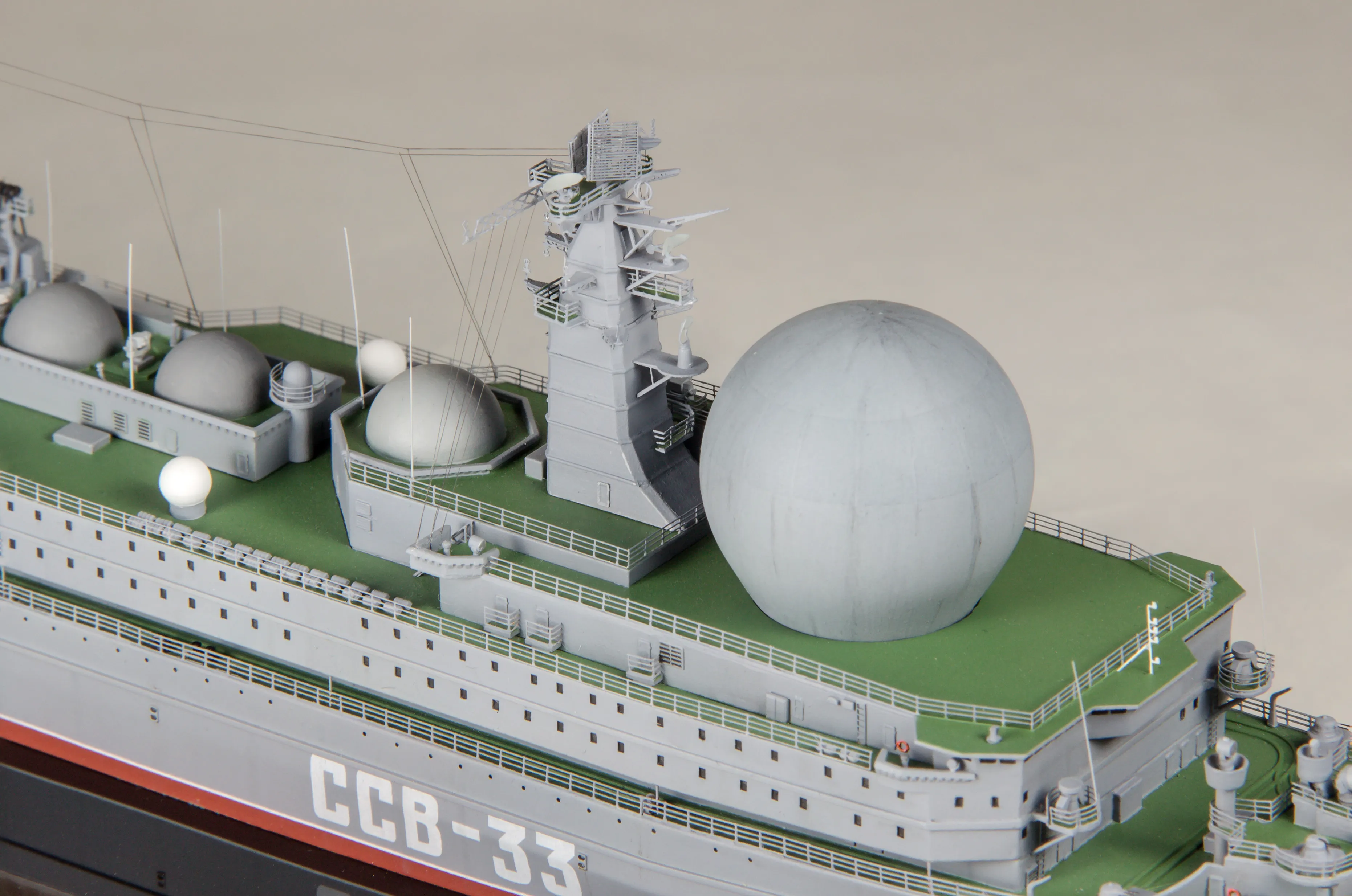 Модель корабля Большой атомный разведывательный корабль ССВ-33 «Урал» - Верфь на Столе