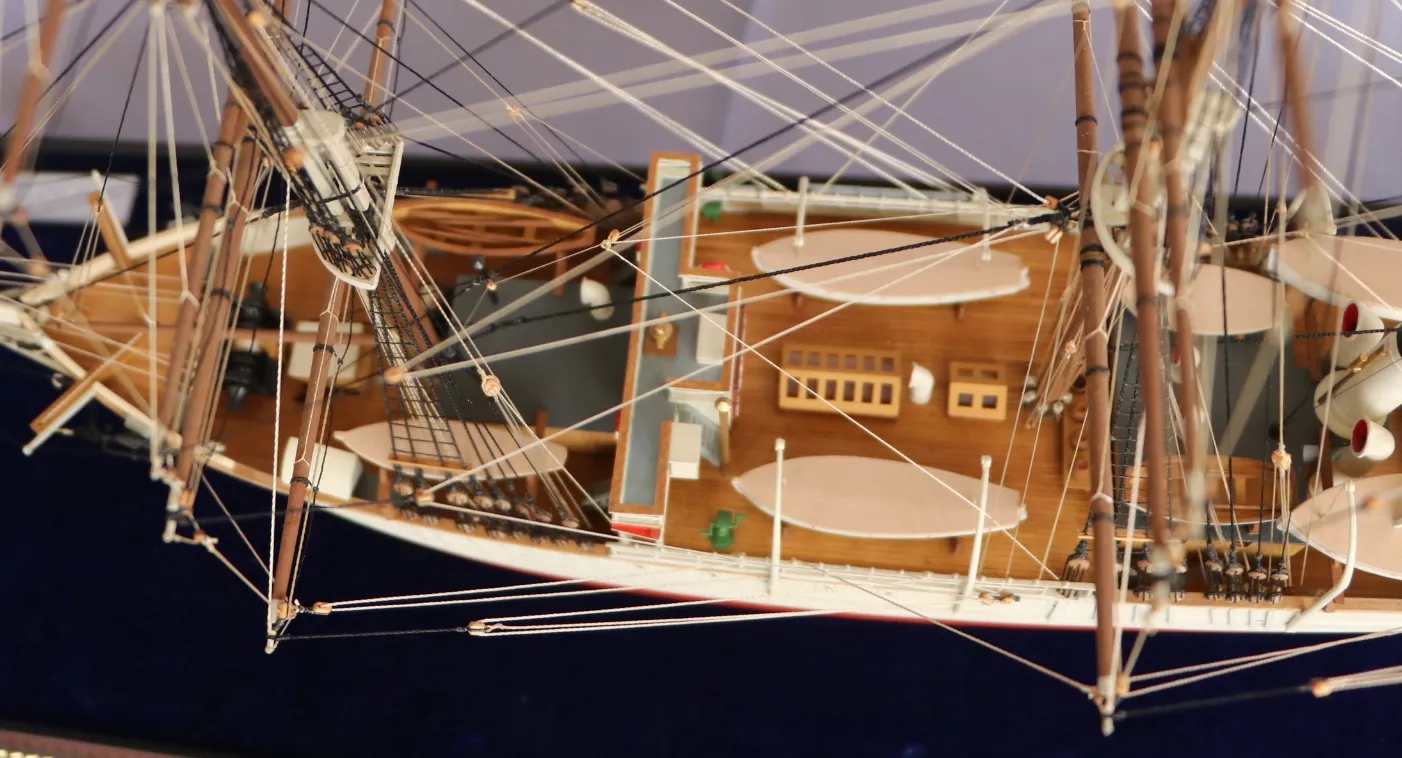 Модель корабля Барк "Паркуа-Па?" - Верфь на Столе