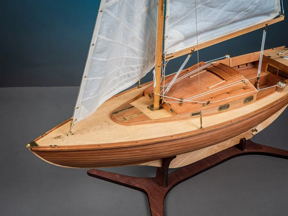 Яхта Folkboat, комплектация Продвинутая + (Полный набор инструментов, клея и лак)