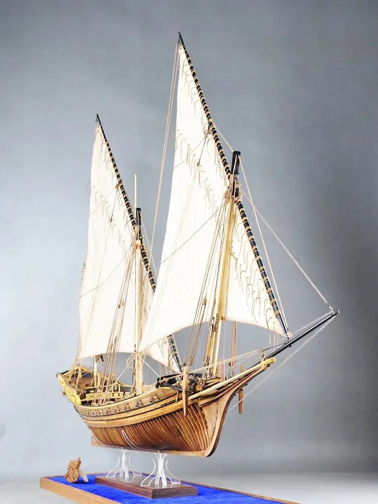 модель корабля для сборки Le Requin 1750 (адмиралтейская версия)