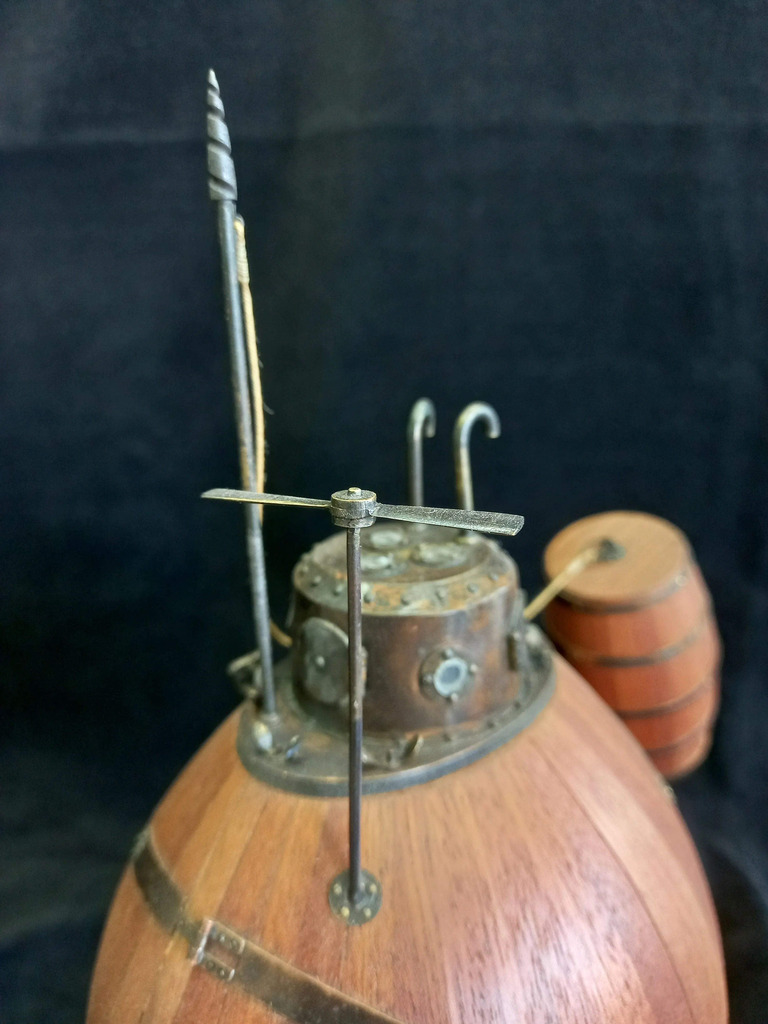 Модель корабля Подводная лодка "ЧЕРЕПАХА" Д. Бушнелла 1776 г. - Верфь на Столе