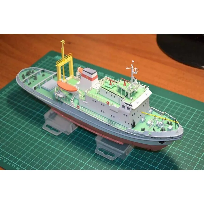 Модель из картона морской буксир пр. 714 МБ-15, СССР 1977 г.