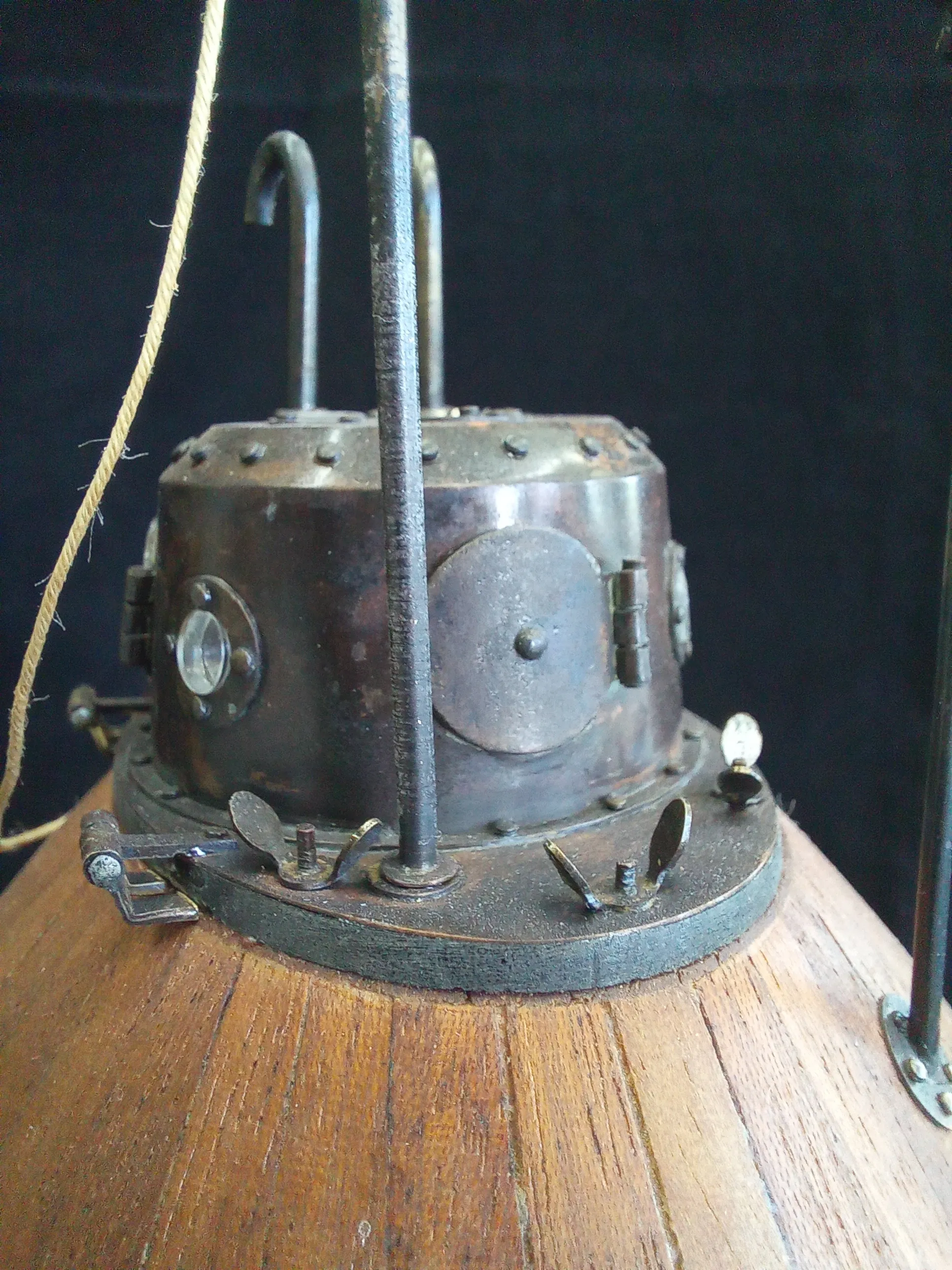 Модель корабля Подводная лодка "ЧЕРЕПАХА" Д. Бушнелла 1776 г. - Верфь на Столе