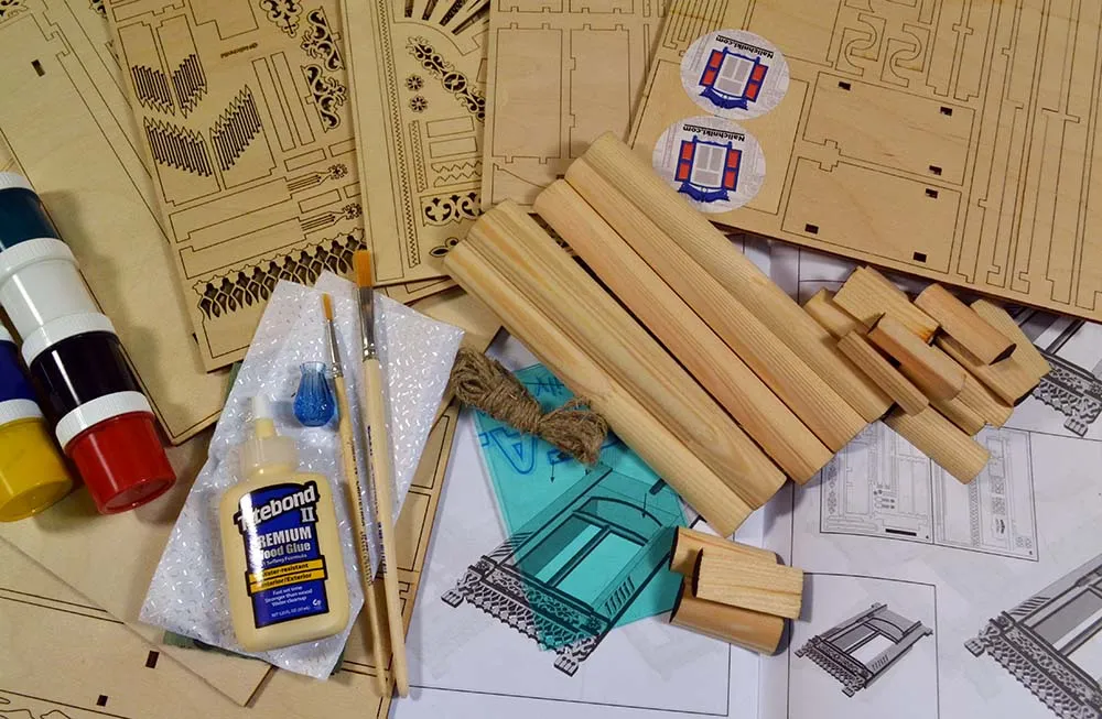 Сборная модель наличника "Улан-Удэ", 270 деталей + Клей и краски в комплекте