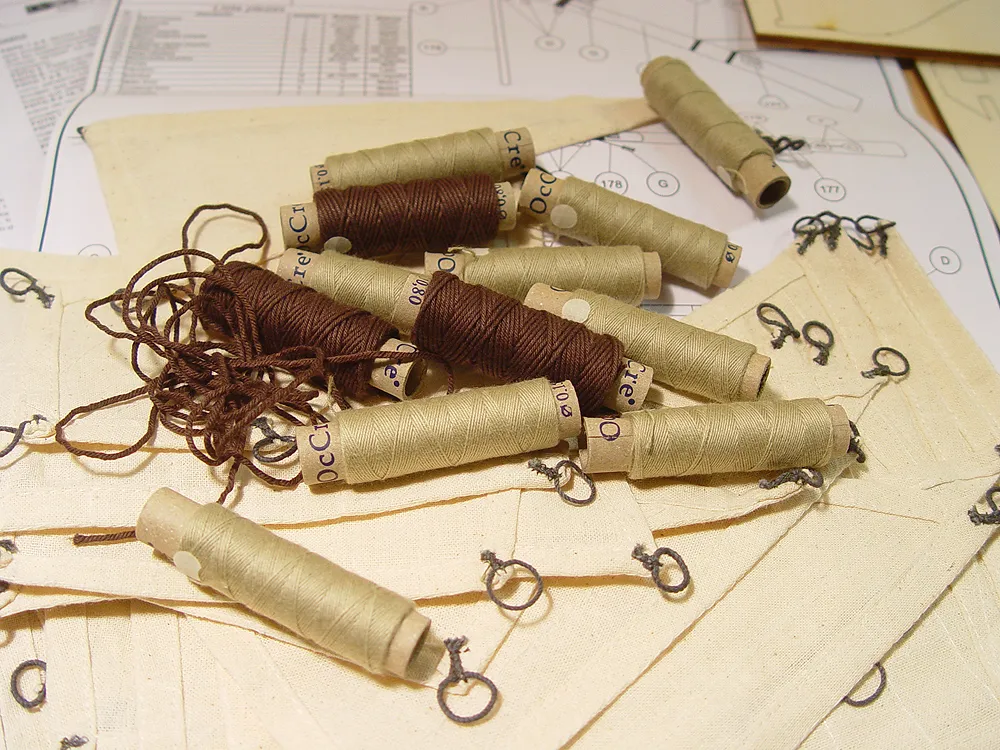 Фрегат Mercedes (Мерседес) + (Полный набор инструментов, клея и краски)