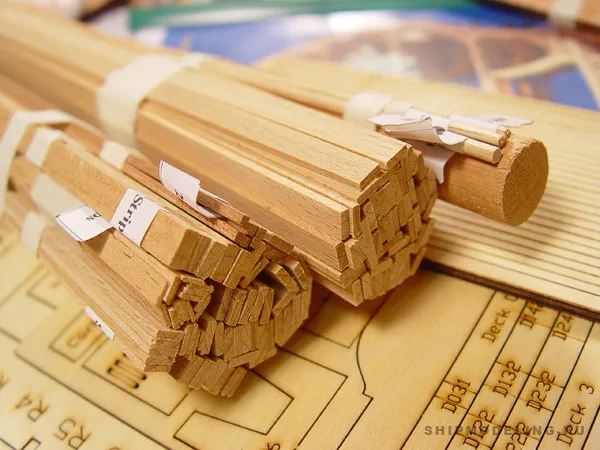 модель корабля для сборки Bonhomme Richard сечение, версия вишня