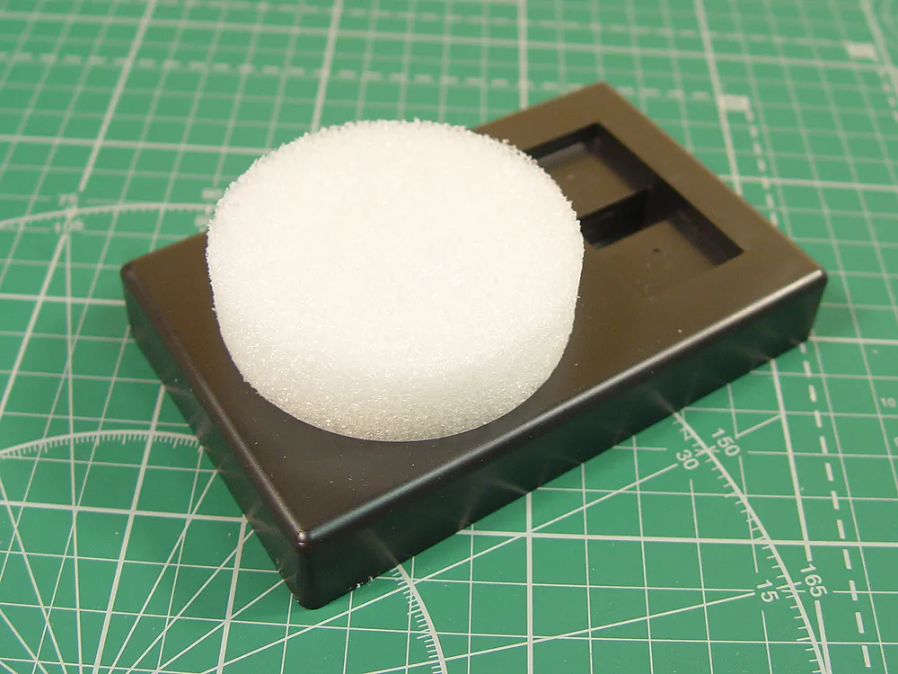 Держатель для ножей и лезвий