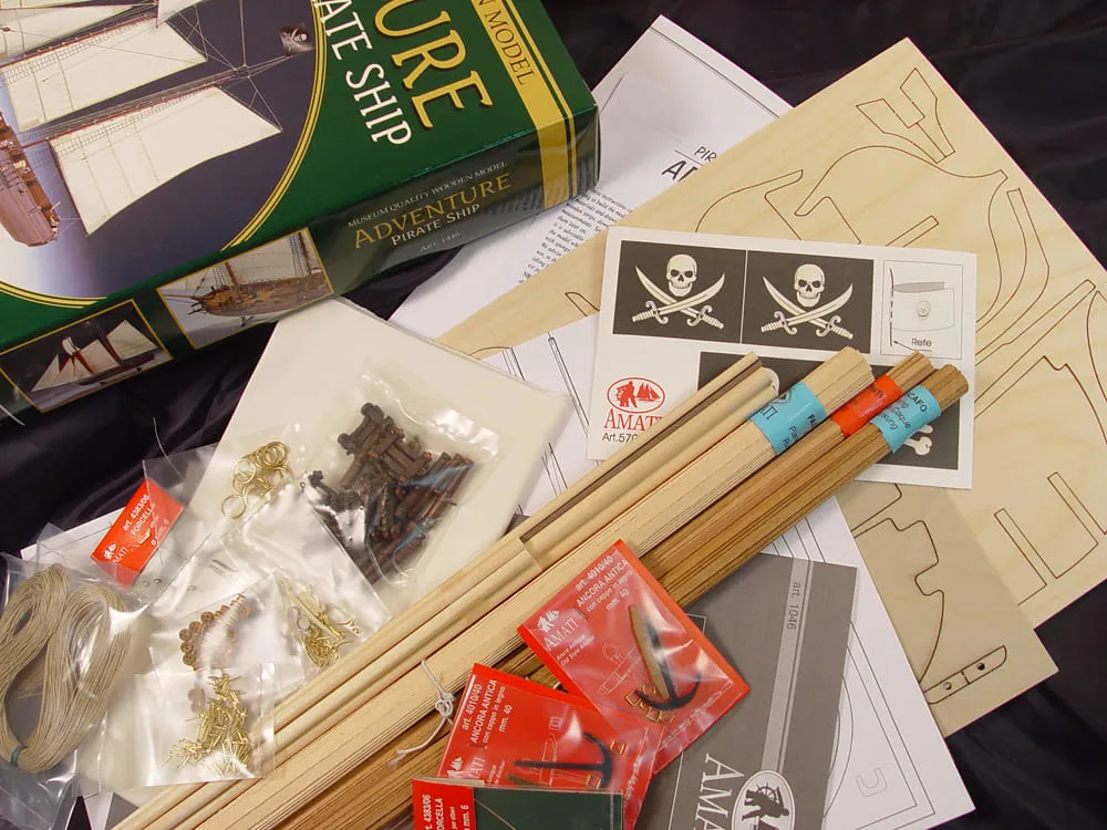 модель корабля Adventure pirate schooner