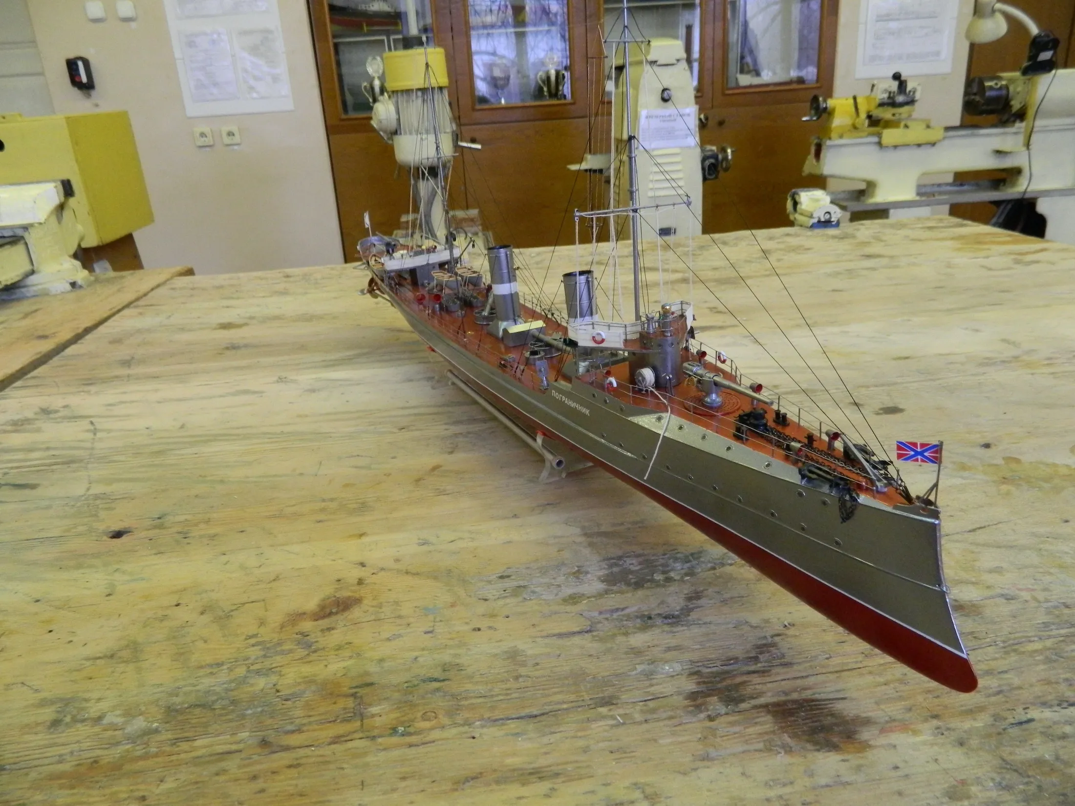 Модель корабля Эсминец «Пограничник» - Верфь на Столе