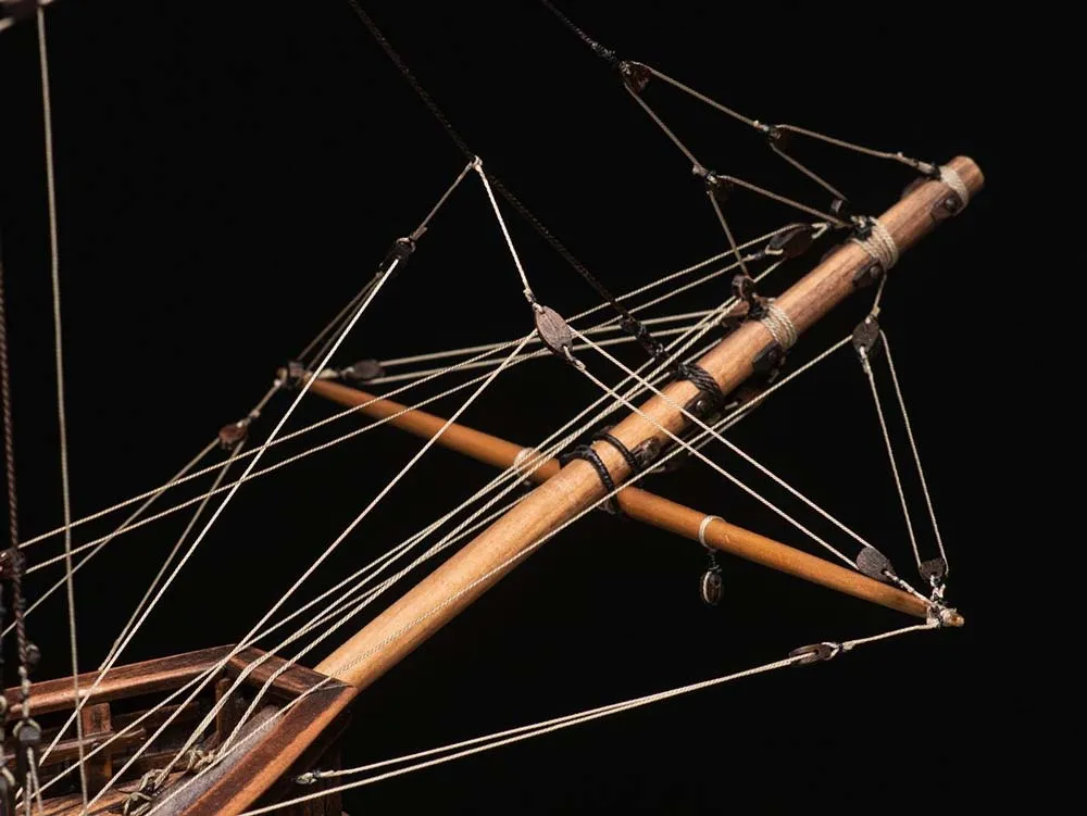 Santa Maria + паруса, подставка и стапель