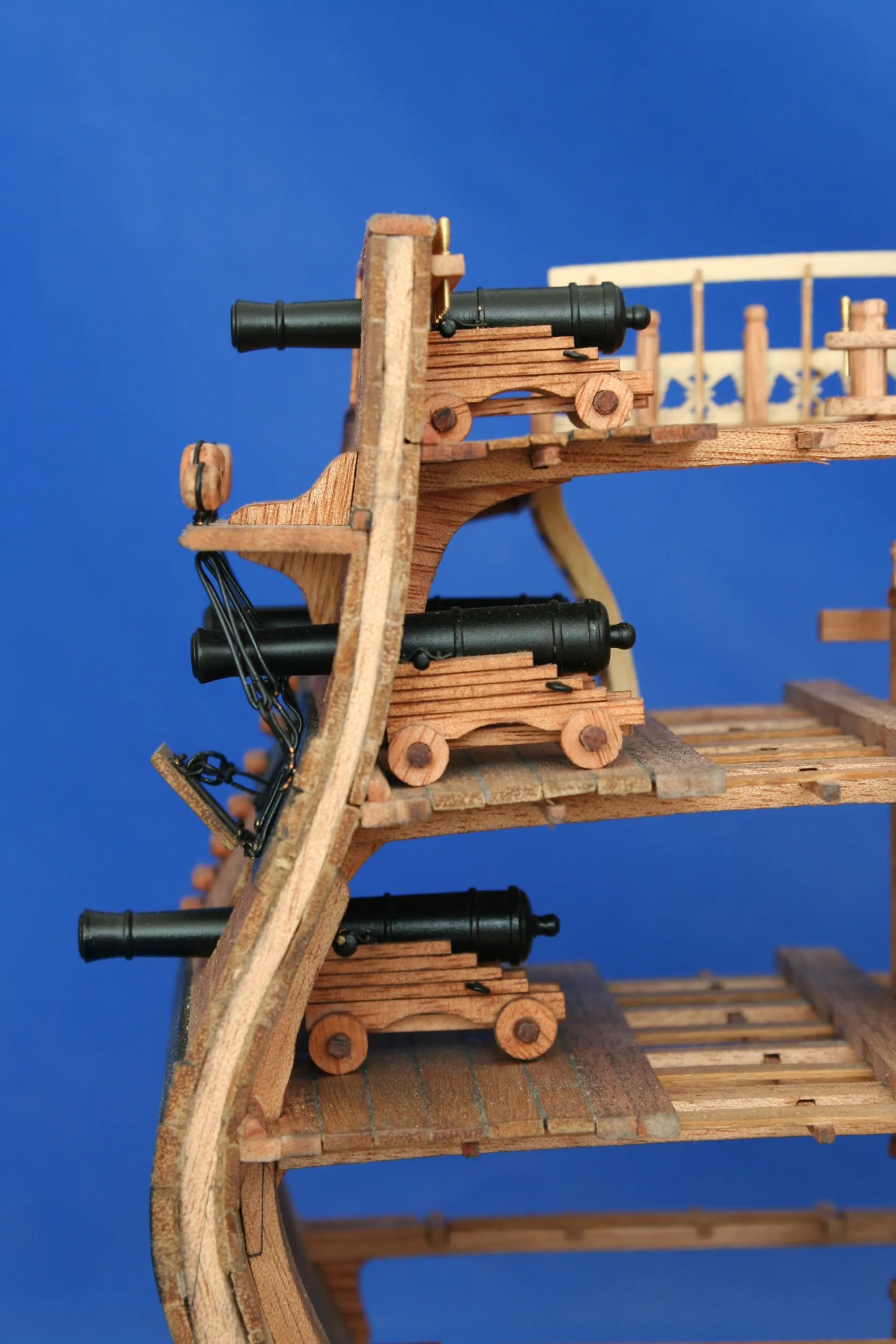 модель корабля для сборки Bonhomme Richard сечение, версия самшит