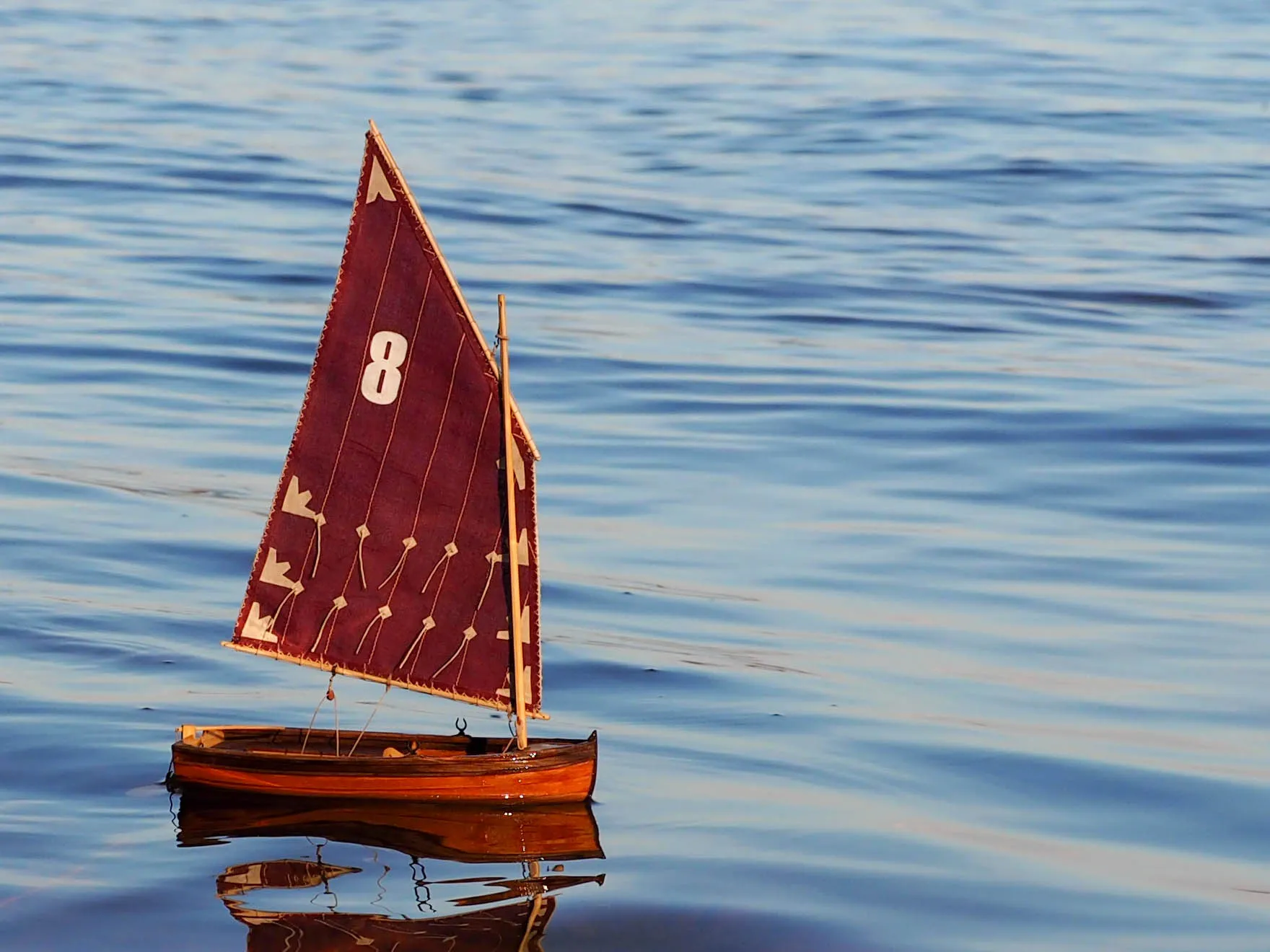 Швертбот 12 футов + (Стартовый набор инструментов)