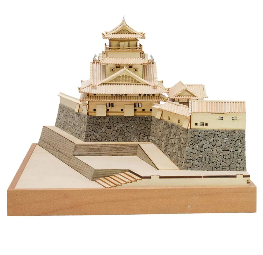 Замок Kochi-Jo + (Стартовый набор инструментов)