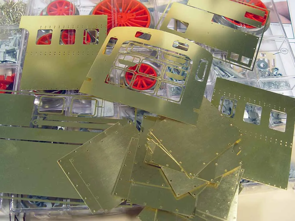 Паровоз сормовский С-68 + (Стартовый набор инструментов)