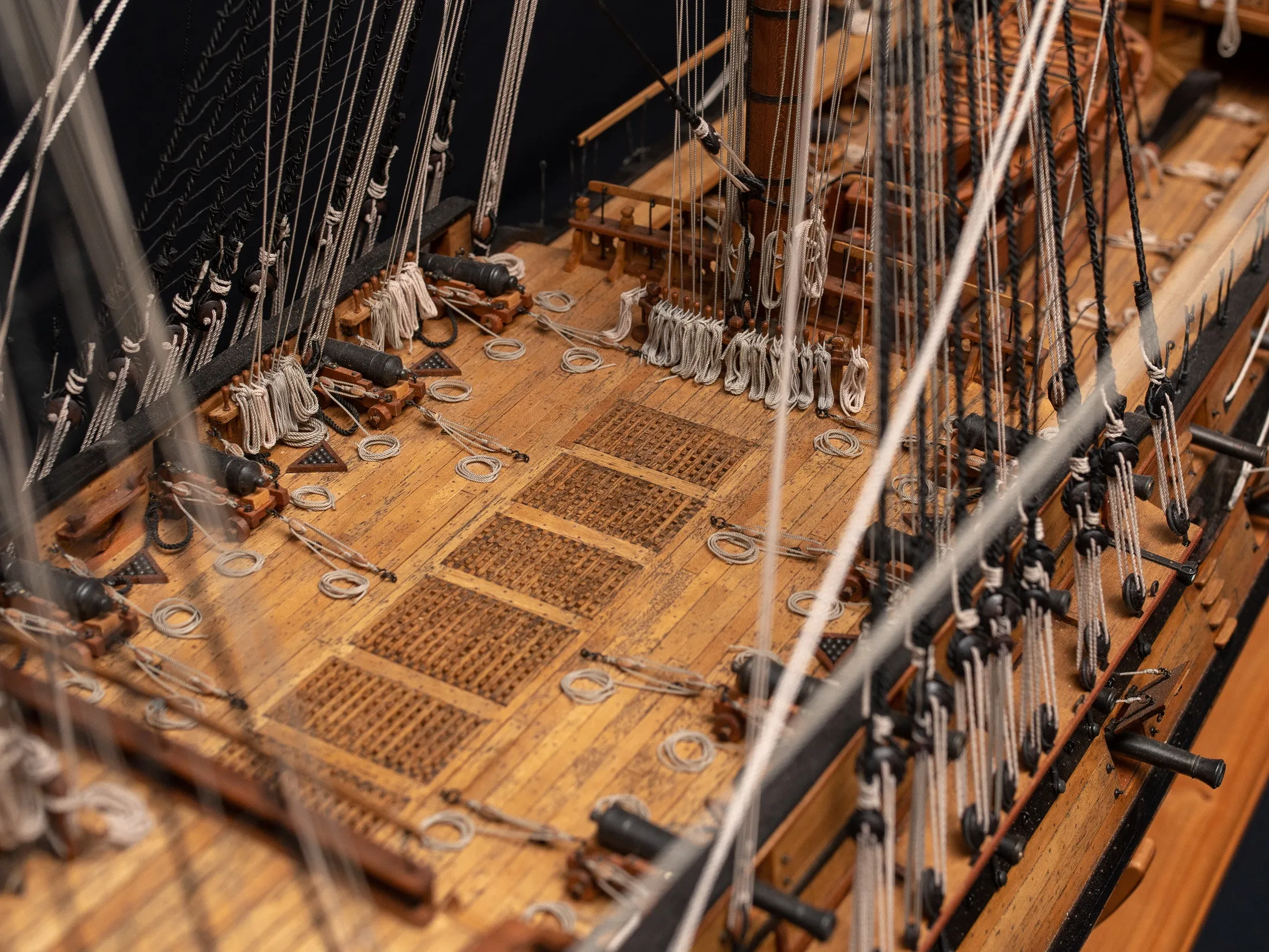 Модель корабля Bonhomme Richard - Верфь на Столе