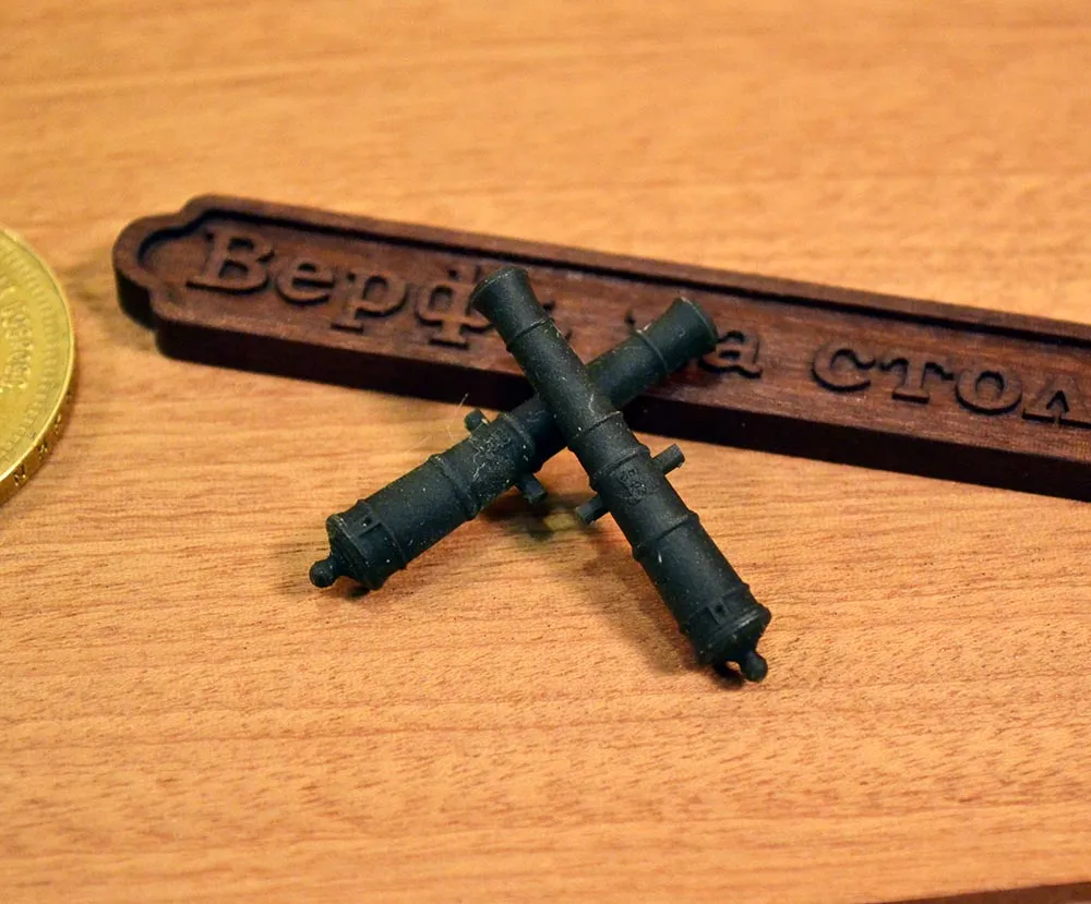 Ствол пушки тип Armstrong, герб Георг 3, 6 фунтов, масштаб 1:64, длина 39,1 мм, 2 шт