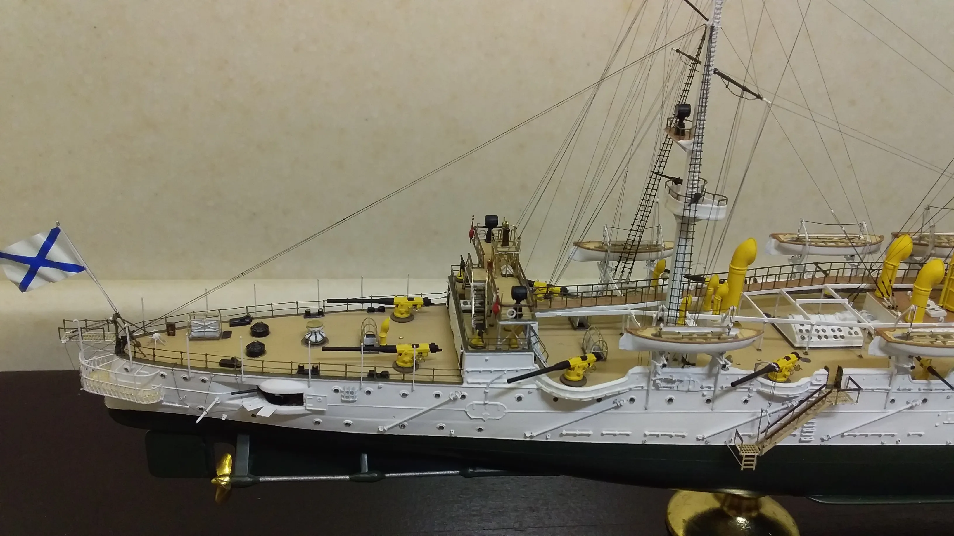 Модель корабля Бронепалубный крейсер 1 ранга «Варяг» - Верфь на Столе