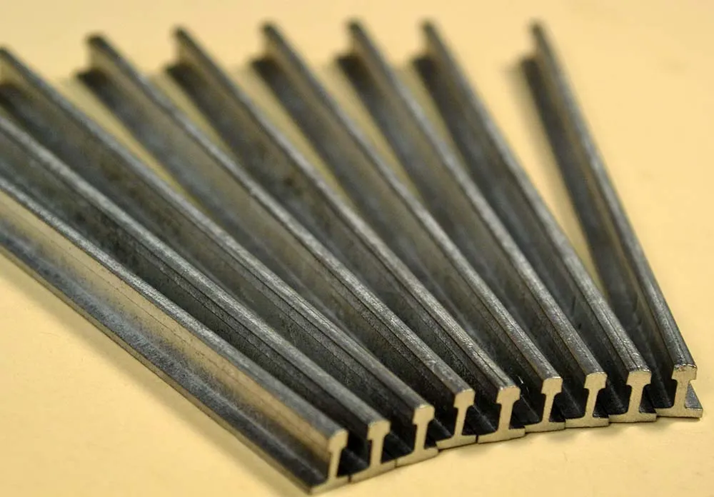 модель паровоза Подставка для больших паровозов