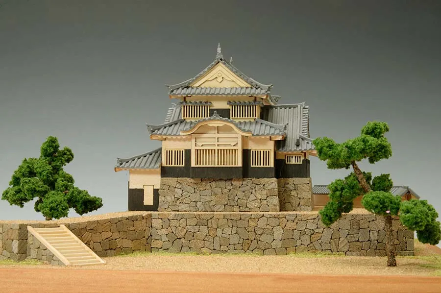 Замок Matsuyama + (Стартовый набор инструментов)