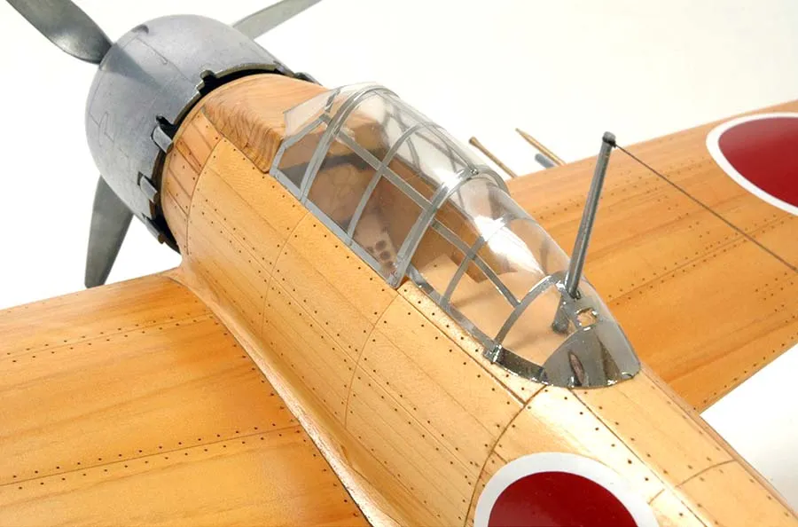 модель самолета Zero