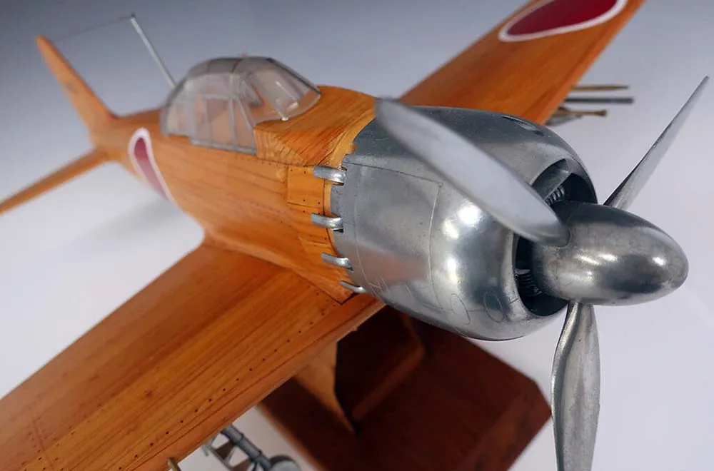 модель самолета Zero