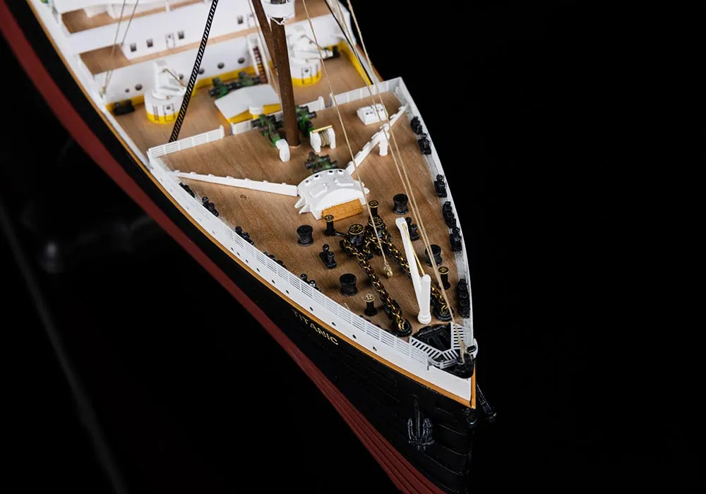 RMS TITANIC (Титаник) + (Полный набор инструментов, клея и краски)