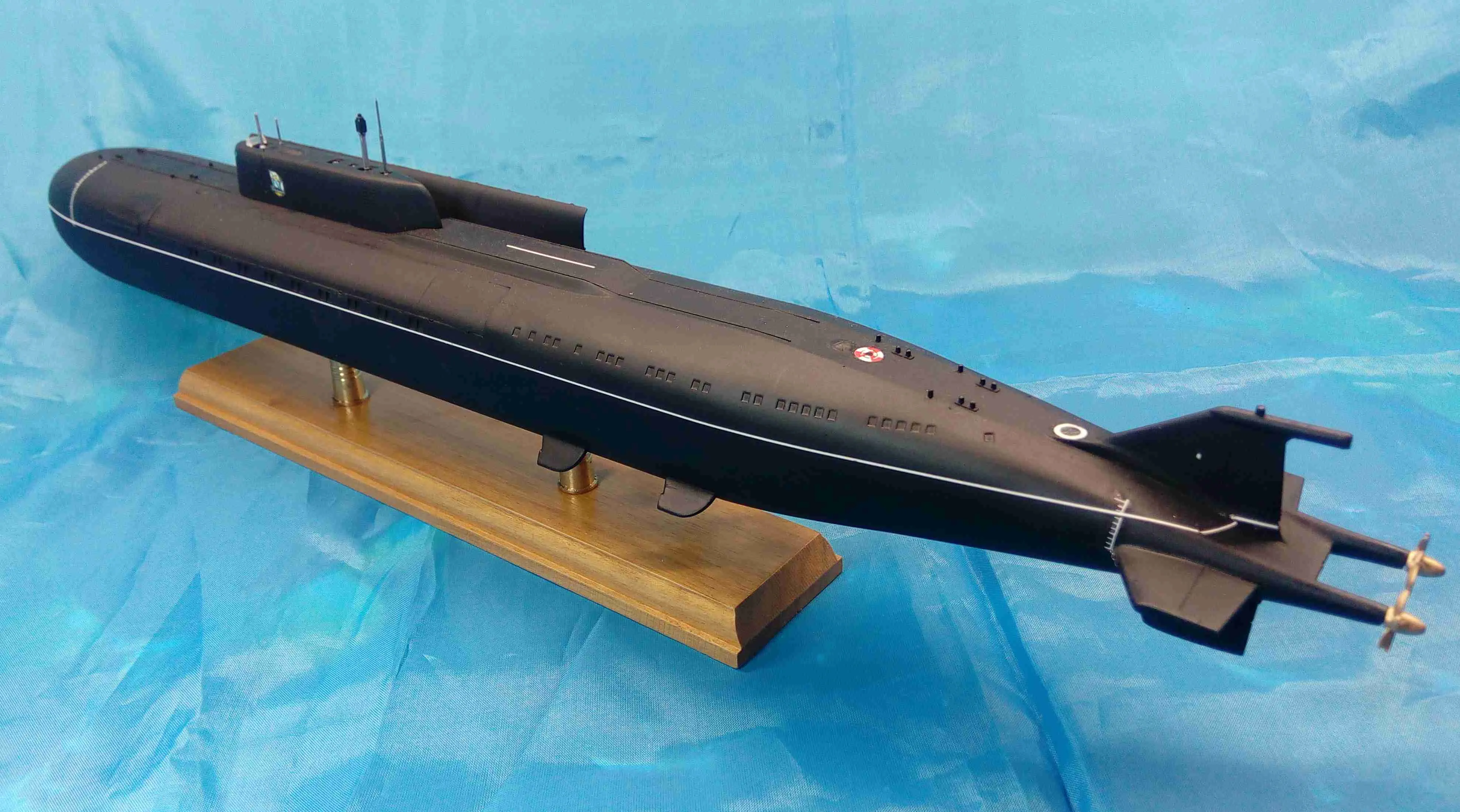 Модель корабля Подводная лодка проекта 949А «Курск» - Верфь на Столе