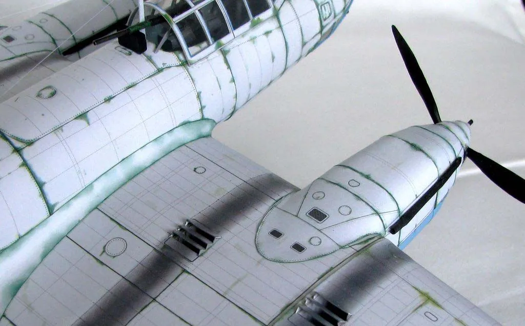 Модель из картона Тяжелый истребитель