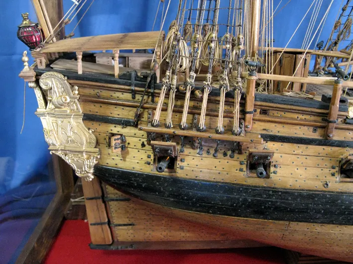 Модель корабля LA SALAMANDRE - Верфь на Столе