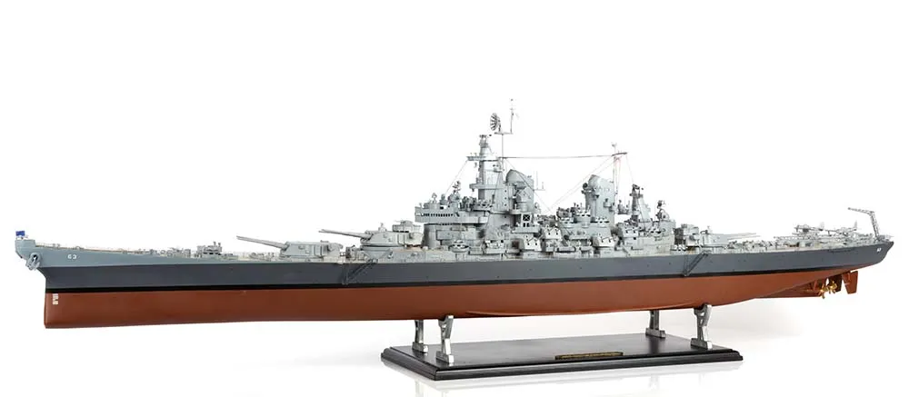 USS Missouri BB-63 + (Полный набор инструментов, клея и краски)
