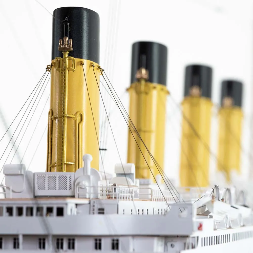 Титаник (RMS Titanic) + (Стартовый набор инструментов)