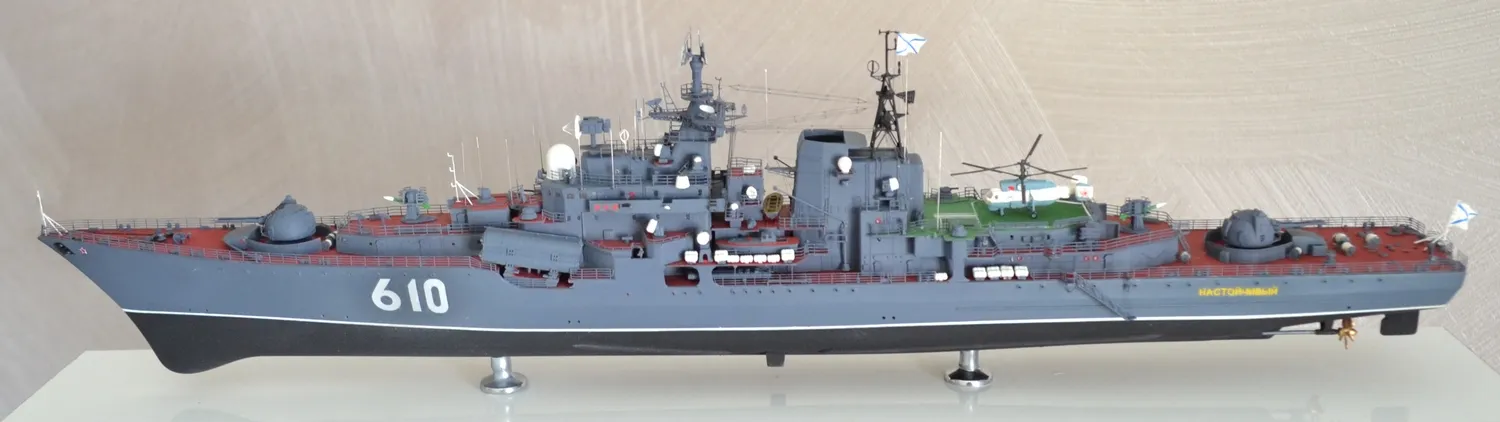 Модель корабля Эскадренный миноносец "Настойчивый" - Верфь на Столе