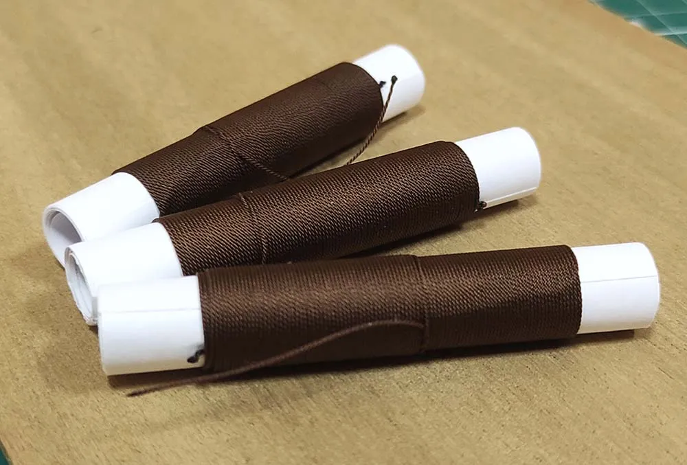 Нить плотной скрутки коричневая, 0,5 мм, длина 5 м