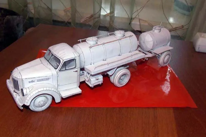Модель из бумаги автоцистерна