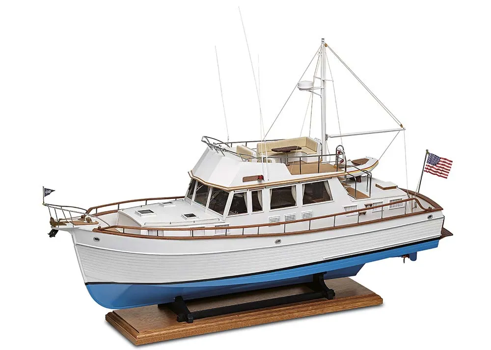 модель яхты Grand Banks 46 Classic