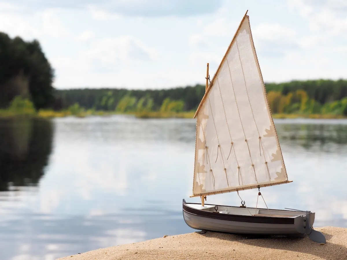 Швертбот 12 футов + (Стартовый набор инструментов)