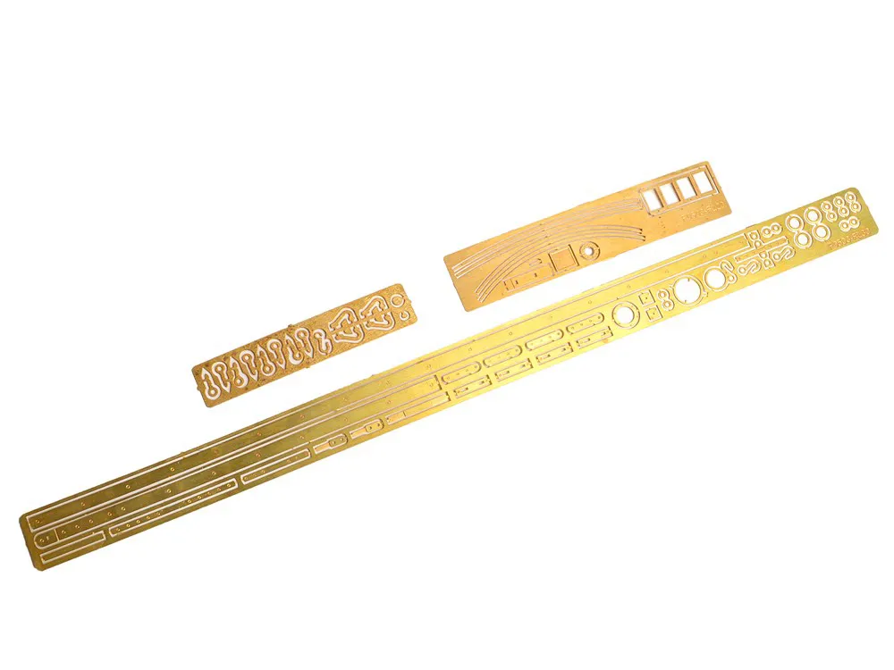 Модель Ял со снабжением четырехвесельный 1:24 с парусом