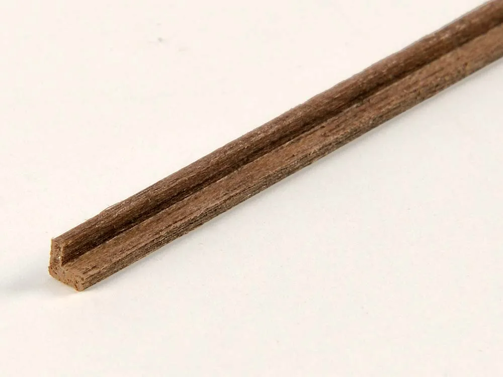 Рейка L-профиля, орех, 3х3 мм, 2 шт