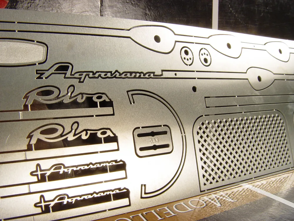 Гоночный катер Riva Aquarama 1970 + (Стартовый набор инструментов)