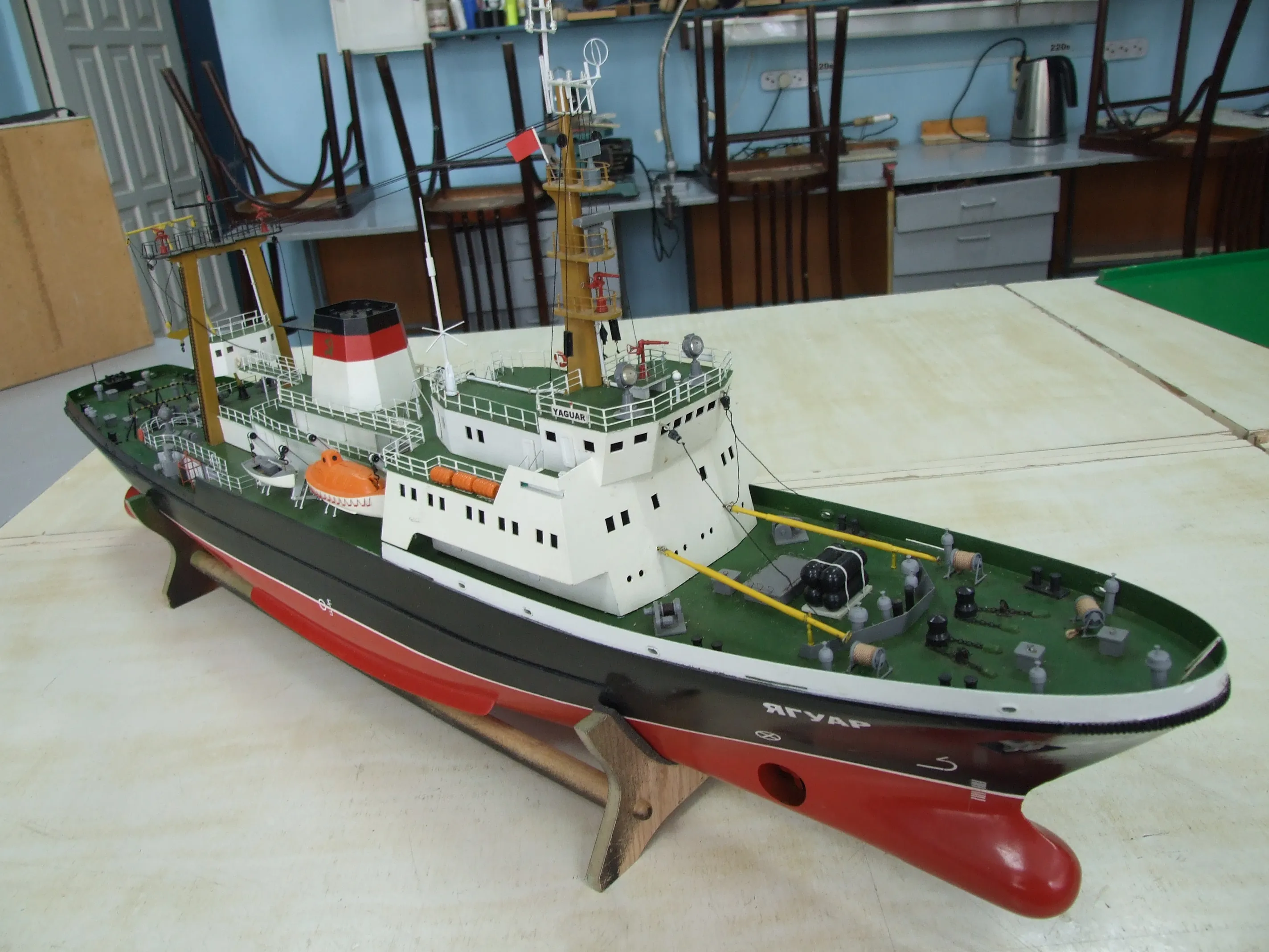 Модель корабля Морской спасательный буксир пр. 1453 Ягуар - Верфь на Столе