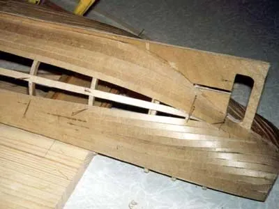 Вырез под дейдвудную трубку