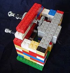 Деталь, которая закручивает все три нити вокруг самих себя